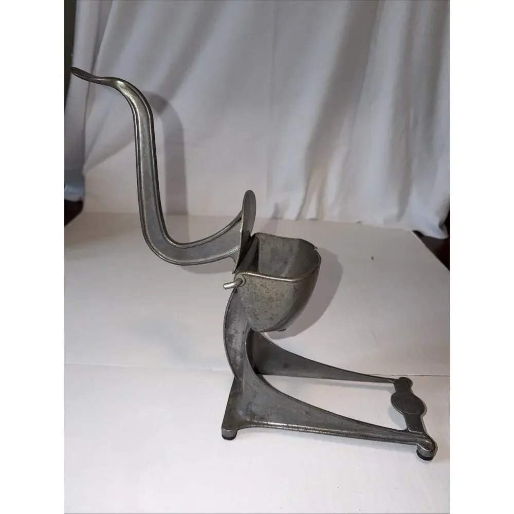 Vintage ALCOA Wear Ever Aluminum Juicer Tall Stand Hand Press Fruit Squeezer
